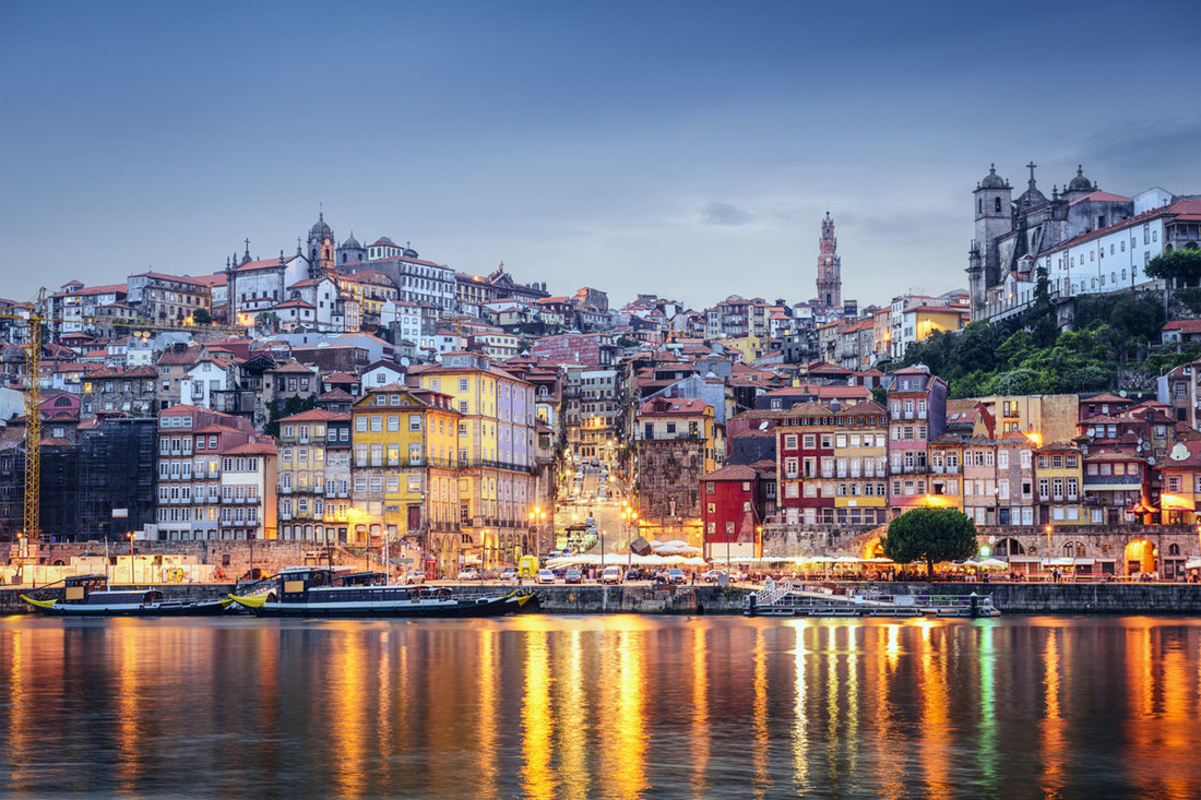 Best Destinations to celebrate New Year in Europe - Porto New Year - ©SurangaSL - European Best Destinations